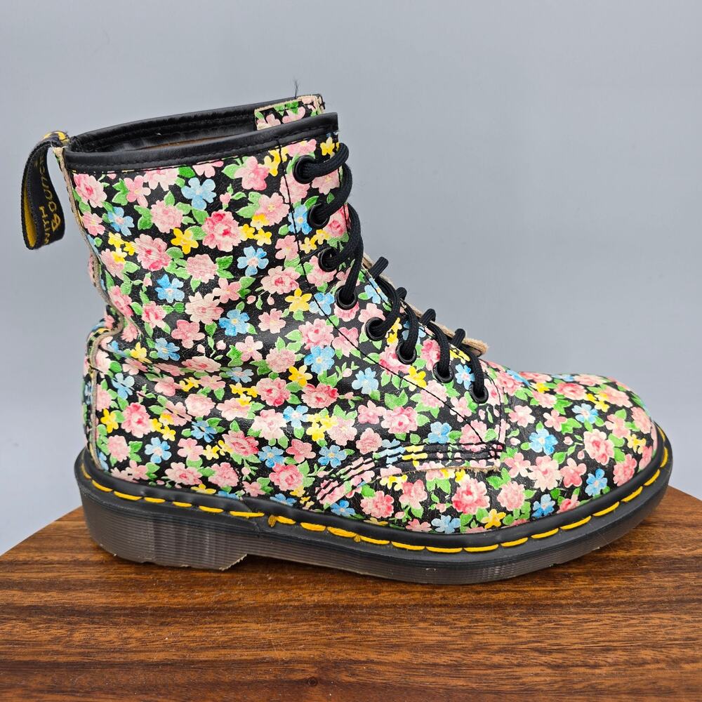 Dr Martens Boots Womens 8 US / 6 UK Floral Leather 8-Eye Made in England 1460